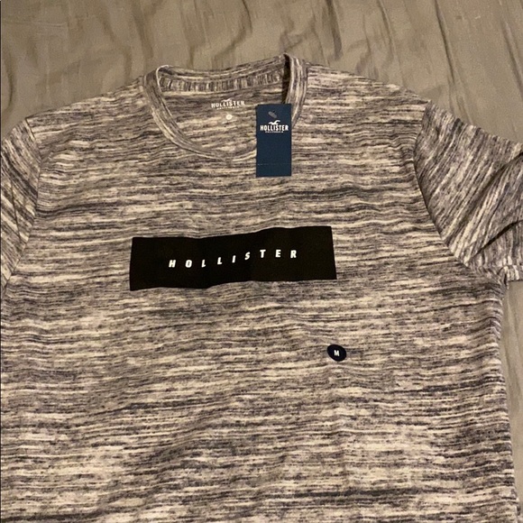 Hollister short sleeve Tee - Picture 1 of 2